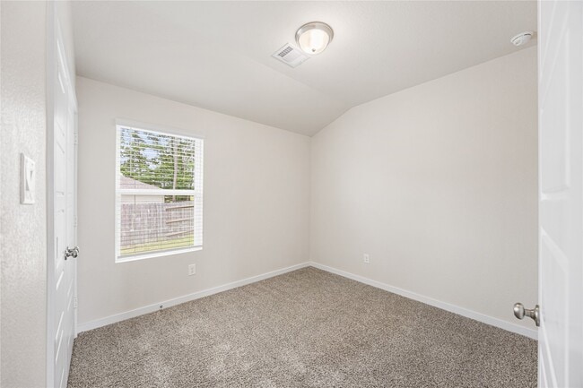 Building Photo - 7103 Blue Oak Dr