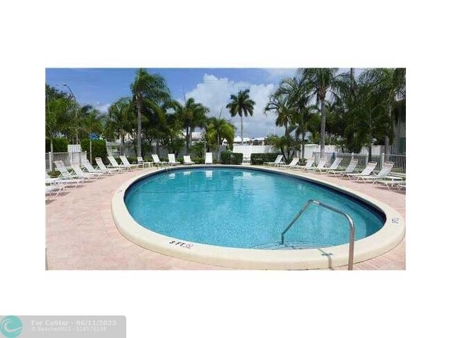 Photo - 1851 NE 62nd St Apartamento Unidad 523