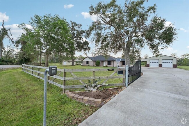 Building Photo - 2007 Colony Lakes Dr Rental