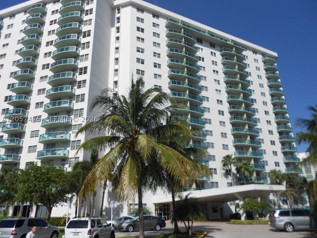 Building Photo - 19380 Collins Ave Unit 222