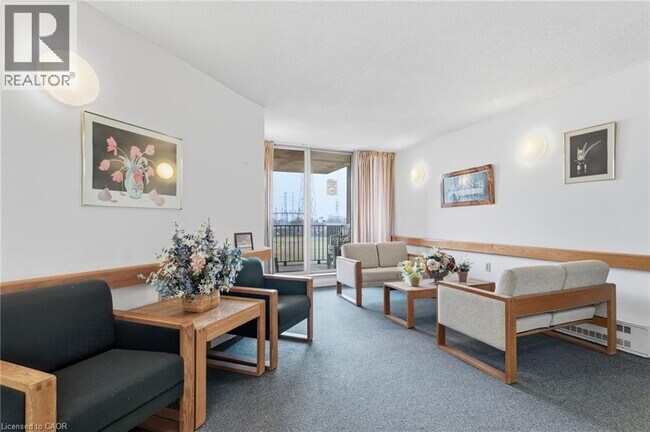 Photo - 18 Mall Rd Unit 412
