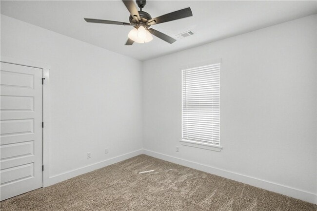 Photo - 2102 Dagan St