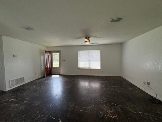Photo - 410 Wildwood St