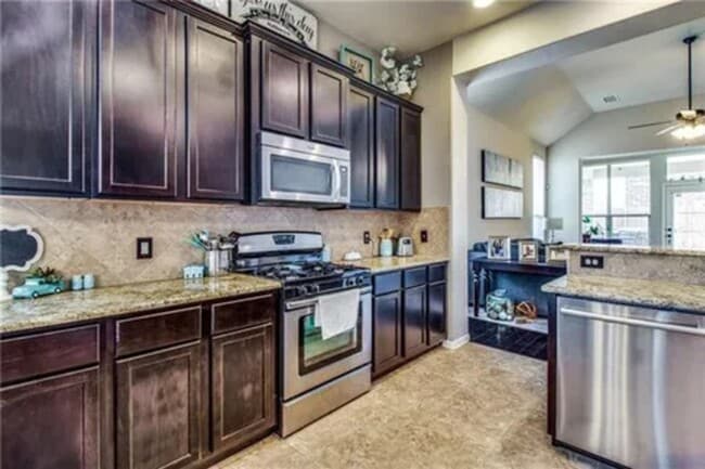 Photo - 1720 Rosson Rd