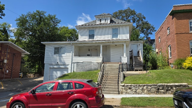 Photo - 610 S 35th St Unit Apt 1