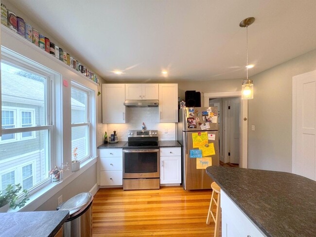 Photo - 16 Corinthian Rd Apartments Unit 2
