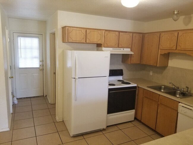Photo - 4003 Nadine Dr Unit B