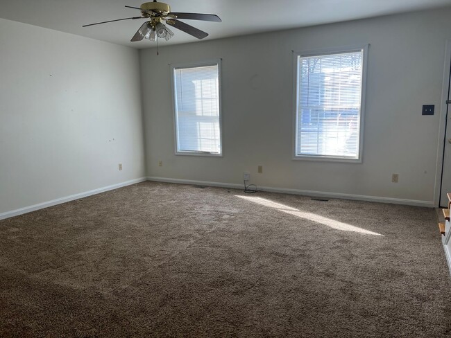 Photo - 247 E Green St