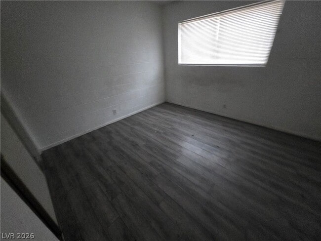 595 S Royal Crest Cir Unit 18