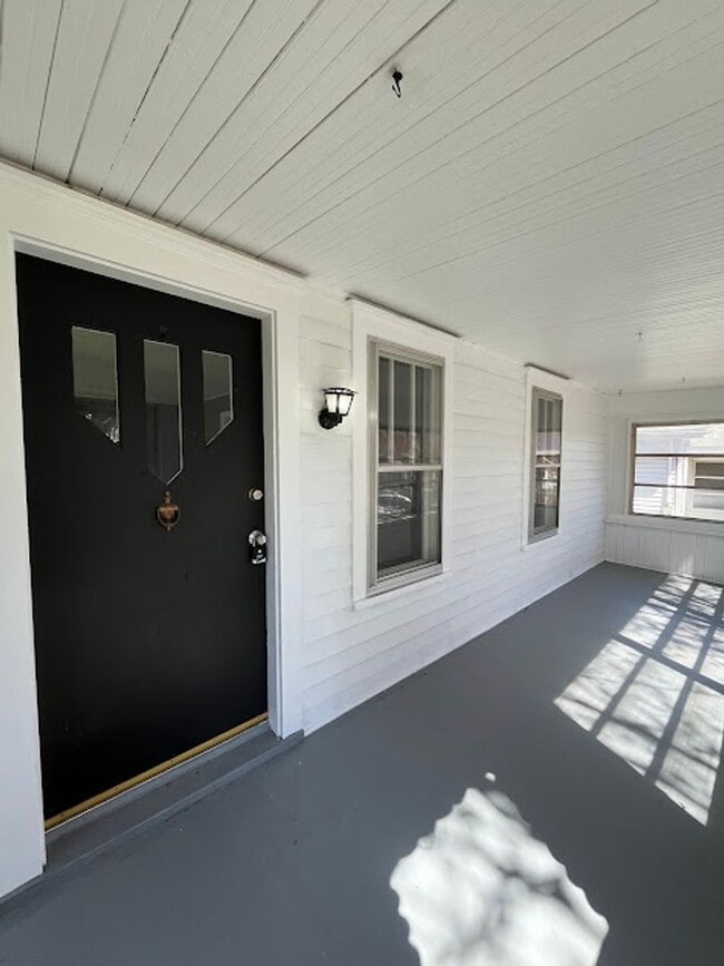 Photo - 2 Bedroom 1 Bathroom Home for Rent