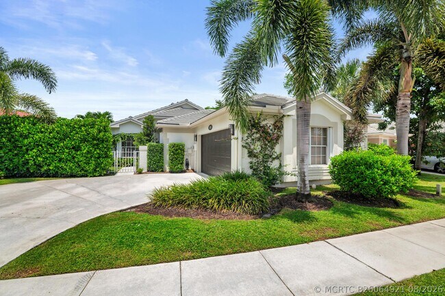 1839 S Club Dr