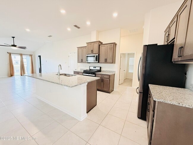 Photo - 86221 Mainline Rd