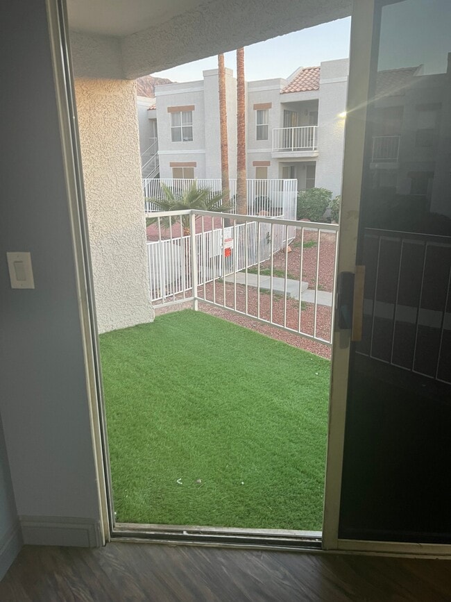 Photo - 6800 E Lake Mead Blvd Unidad 2108