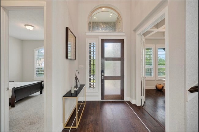 Photo - 26 Argosy Bend Pl