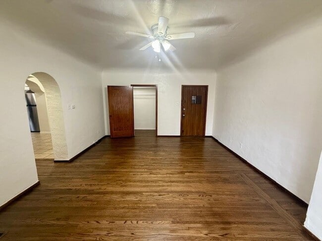 Photo - 1844 E 5th St.