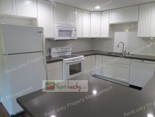 Photo - 1702 22nd St NE