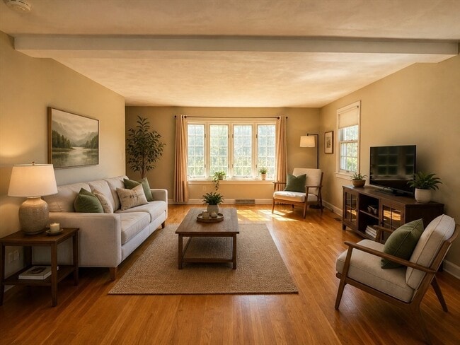 Photo - 307 Glen Rd