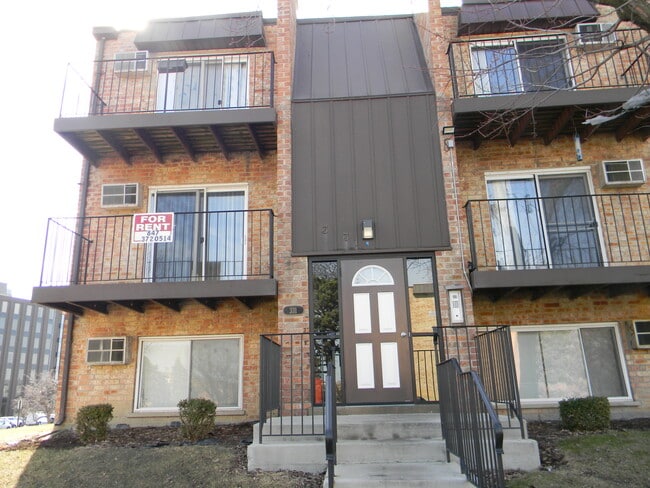 Photo - 331 Hawthorne Cir Unit 2