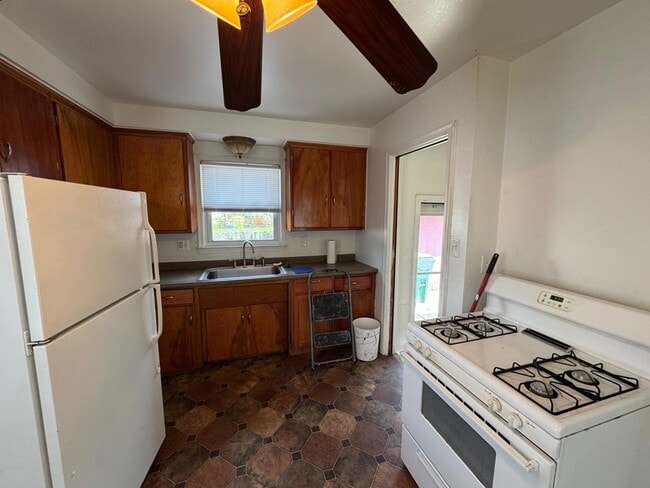 Photo - 14615 Stephens Rd