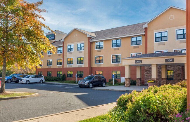 Furnished Studio-Hartford - Meriden
