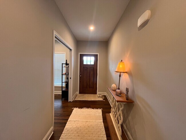 Photo - 4 Bedroom, 3.5 Bathroom Townhouse