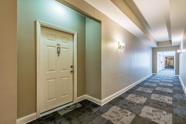Photo - Gorgeous Downtown 2 Bedroom Condominium Unit 204