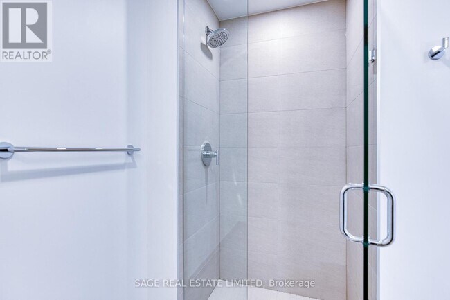 Photo - 35 Parliament St Unit 1712