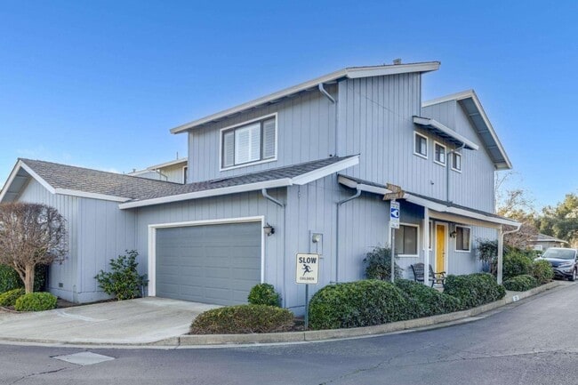Building Photo - 12091 Atrium Dr Rental