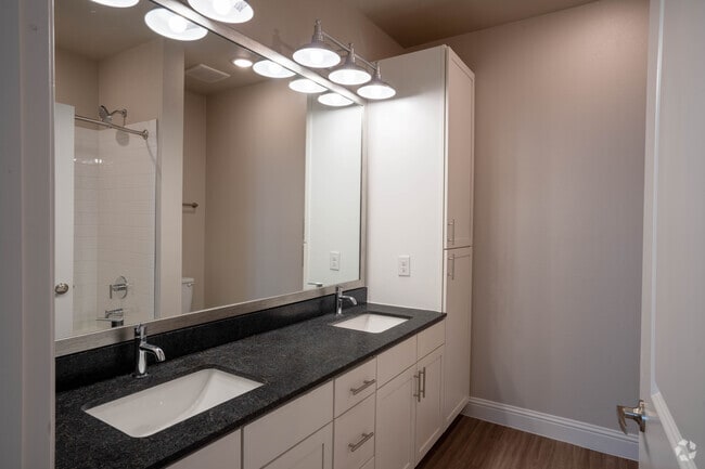 2BR, 2.5BA Townhome