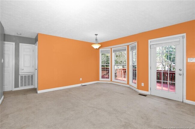 Photo - 412 Mangum Ct