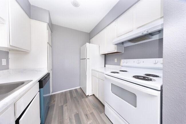 13480 S Thorntree Dr Unit 1206