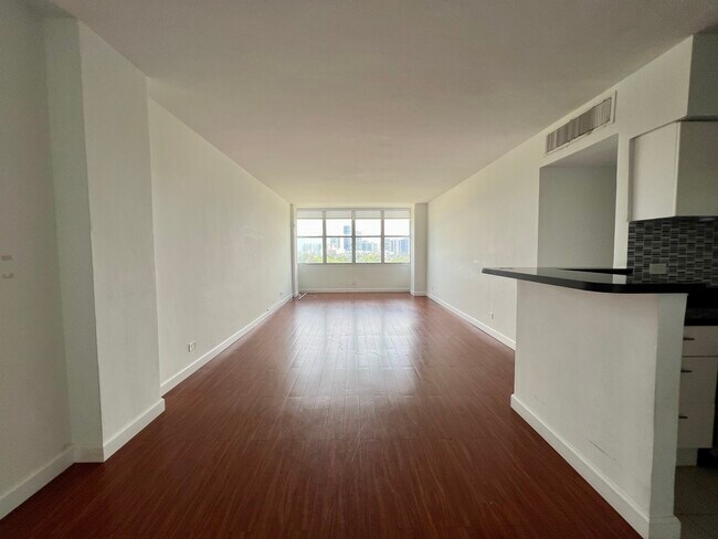 Photo - 7441 Wayne Ave Unit 6Q