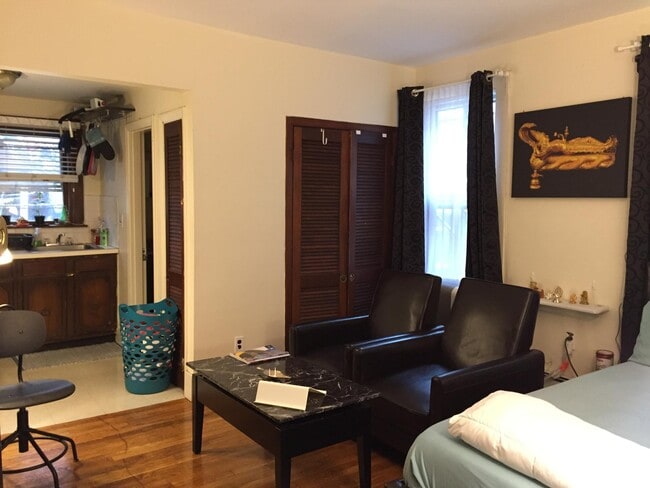 Photo - 306 Newbury St Apartments Unit 3