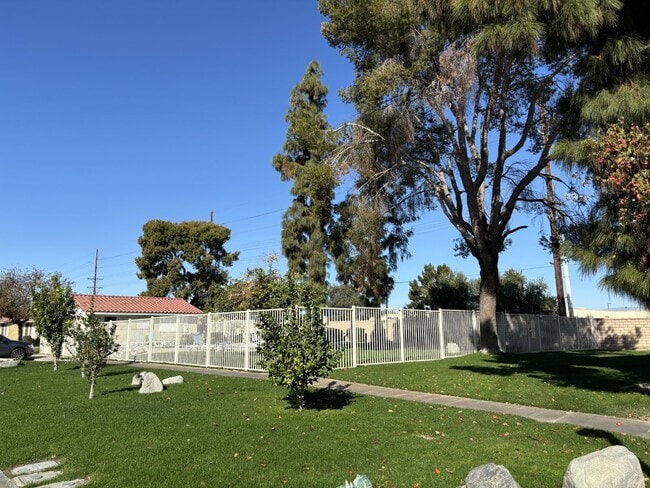 Photo - 2-Story, 2-Bedroom, Furnished/Unfurnished ... Unidad #62 Abbot