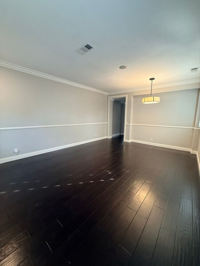 Photo - Beautiful 4 Bedroom, 2.5 Bathroom Home in West Irvine Pointe Community