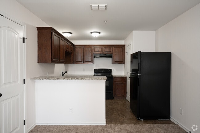 2BR, 2BA - 1,040SF - Kitchen - Manhattan Apartments