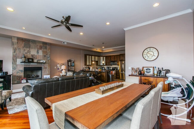 Photo - 1357 W Grand Ave Condo Unit 4