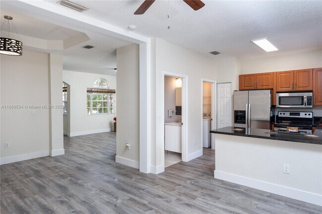 Building Photo - 12722 SW 49th Ct Rental