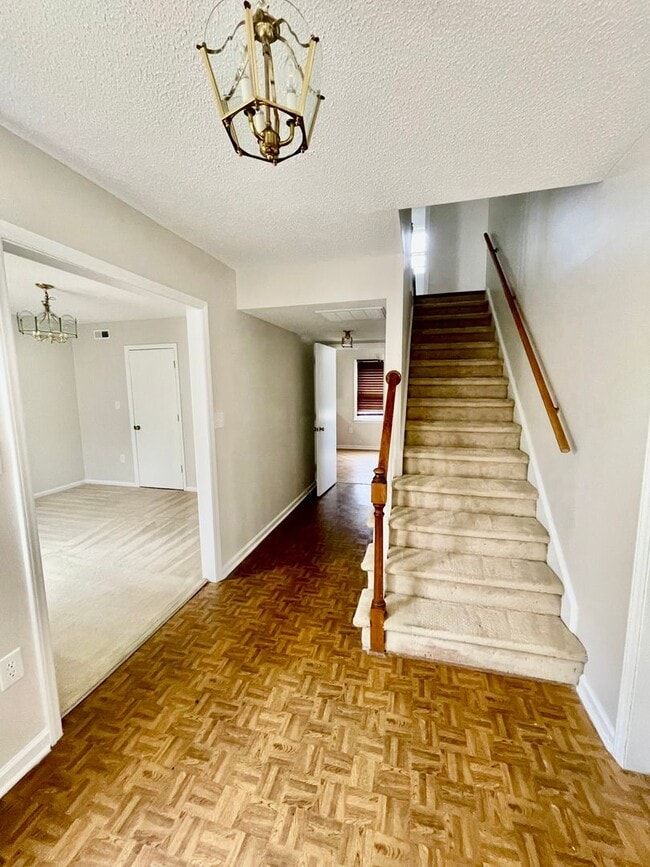 Photo - Welcome to this beautiful 5-bedroom, 2.5 bathroom home located in the vibrant city of Charlotte, NC