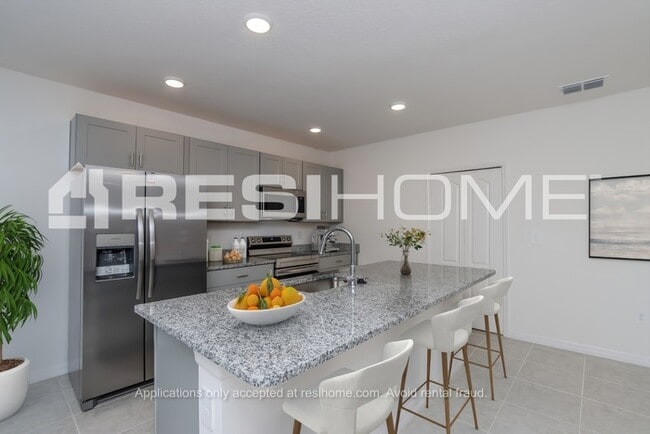 Photo - 1426 Rila St SE