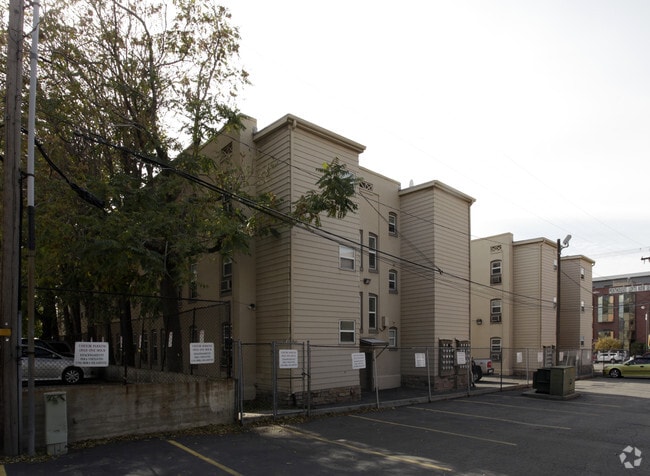 Jackson Apartments
