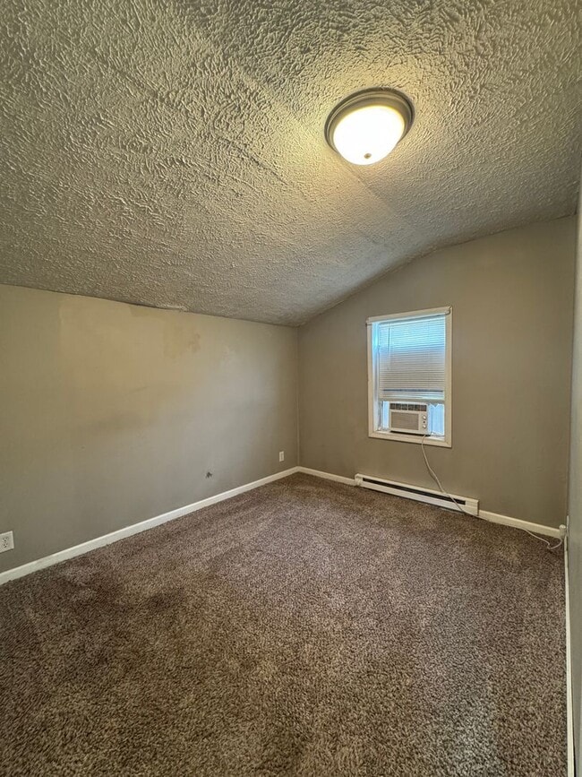 Photo - 26504 US-6