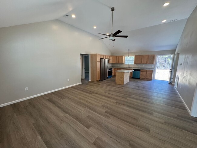 Photo - 284 Silver Run Rd