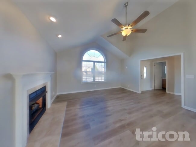 Photo - 1908 Sherman Court