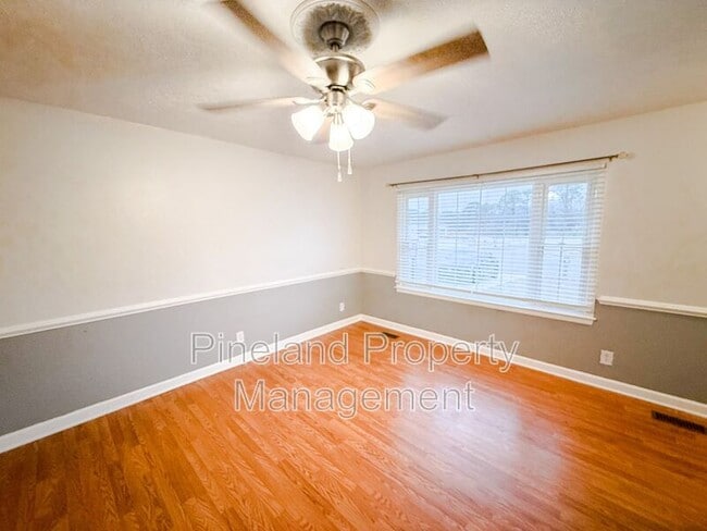 Photo - 2821 E Cramer Dr