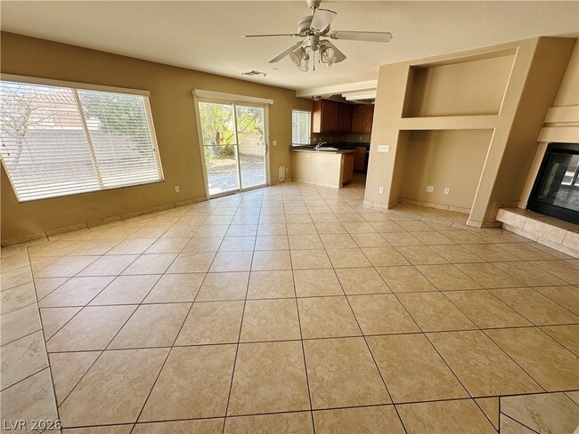 Photo - 964 Plantain Lily Ave