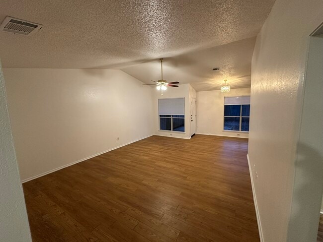 Building Photo - 4504 Dorsett Oaks Cir Unit A