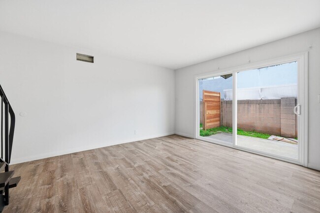 Photo - 1172 N Shattuck St Unit #A