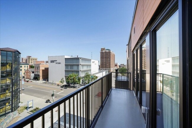 Photo - 201 E. Front