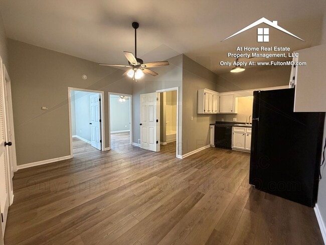 Building Photo - 13 W 5th St Unit 13-B West 5th Street